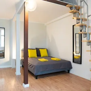 stylish-loft-apartment-plus-selfcheckin-plus-street-parking.find-berlin-hotels.com/